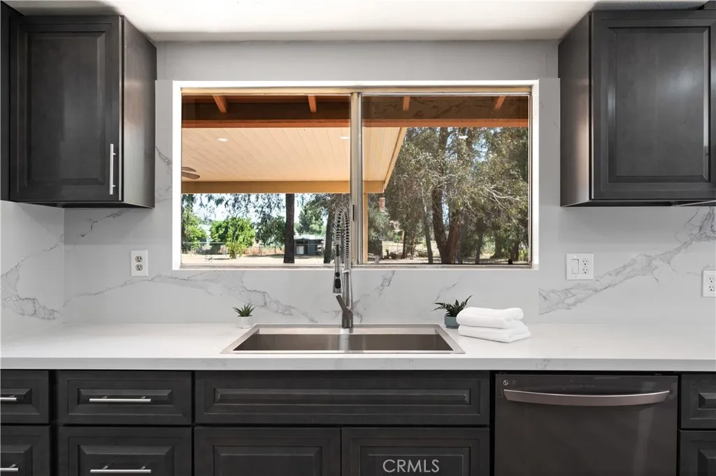 18561 Bert Road, Riverside, California 92508 home-pic-21